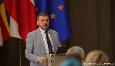Uczestnicy konferencji pt. „Lubuska rewitalizacja” w Sali Kolumnowej Sejmiku Województwa Lubuskiego w Zielonej Górze