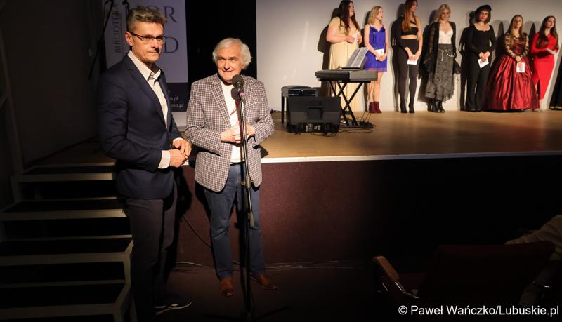 Uroczysta inauguracja 10. (13.) Festiwalu Filmu, Teatru i Książki „Kozzi Film Festiwal” w Wojewódzkiej i Miejskiej Bibliotece Publicznej w Zielonej Górze