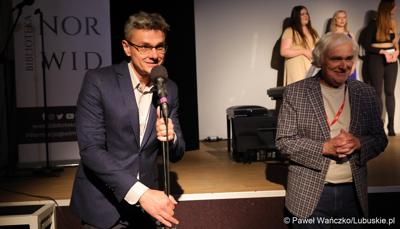 Uroczysta inauguracja 10. (13.) Festiwalu Filmu, Teatru i Książki „Kozzi Film Festiwal” w Wojewódzkiej i Miejskiej Bibliotece Publicznej w Zielonej Górze