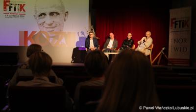 Uroczysta inauguracja 10. (13.) Festiwalu Filmu, Teatru i Książki „Kozzi Film Festiwal” w Wojewódzkiej i Miejskiej Bibliotece Publicznej w Zielonej Górze