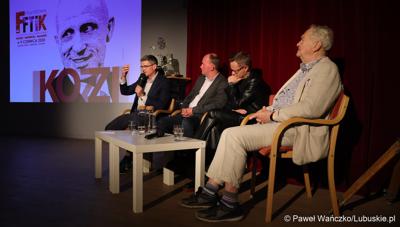 Uroczysta inauguracja 10. (13.) Festiwalu Filmu, Teatru i Książki „Kozzi Film Festiwal” w Wojewódzkiej i Miejskiej Bibliotece Publicznej w Zielonej Górze