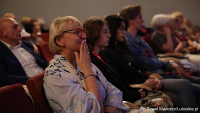 Uroczysta inauguracja 10. (13.) Festiwalu Filmu, Teatru i Książki „Kozzi Film Festiwal” w Wojewódzkiej i Miejskiej Bibliotece Publicznej w Zielonej Górze