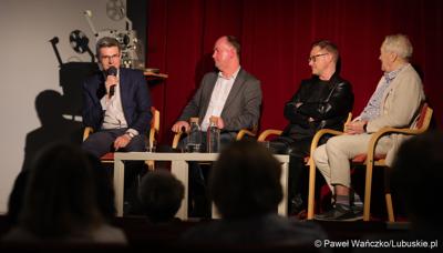 Uroczysta inauguracja 10. (13.) Festiwalu Filmu, Teatru i Książki „Kozzi Film Festiwal” w Wojewódzkiej i Miejskiej Bibliotece Publicznej w Zielonej Górze