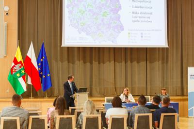 Debata na temat badania "Hierarchia funkcjonalna miast w województwie lubuskim jako punkt wyjścia do kształtowania polityk regionalnych i miejskich"