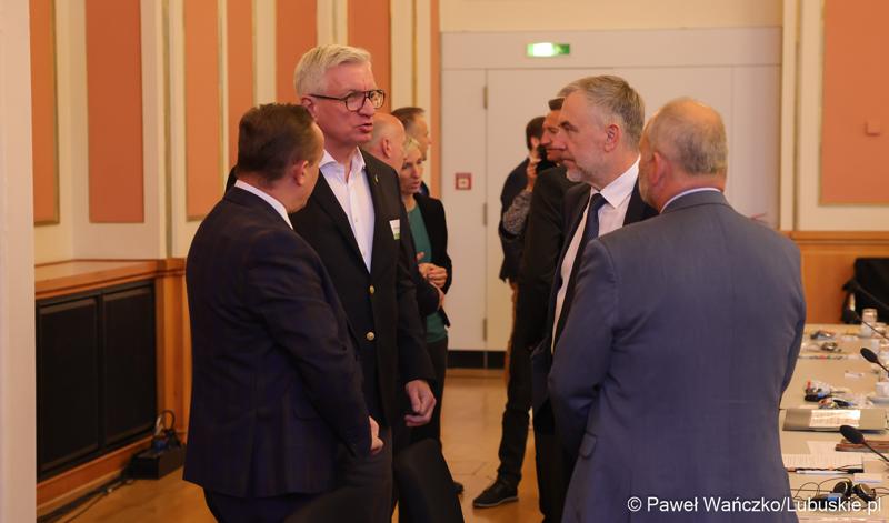 Uczestnicy VIII Szczytu Politycznego Partnerstwa Odry w Berlinie