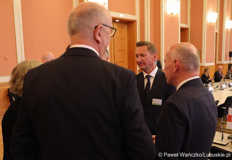 Uczestnicy VIII Szczytu Politycznego Partnerstwa Odry w Berlinie