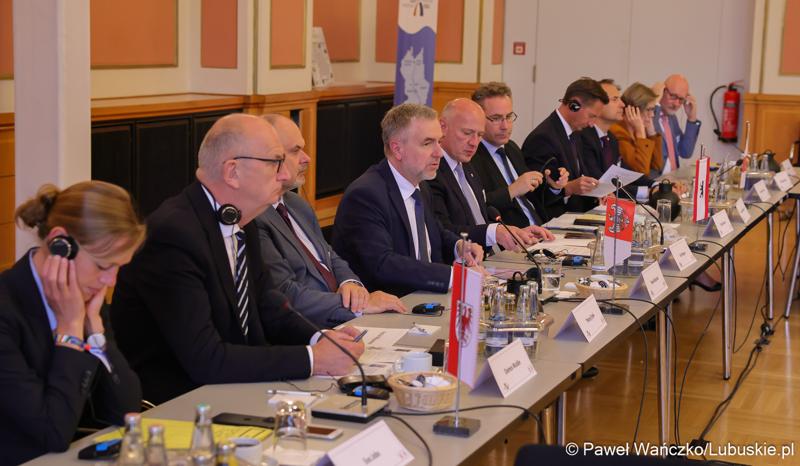 Uczestnicy VIII Szczytu Politycznego Partnerstwa Odry w Berlinie