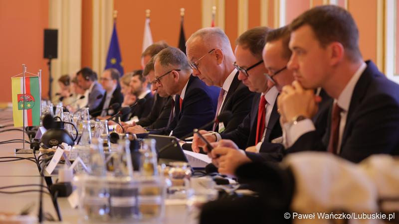 Uczestnicy VIII Szczytu Politycznego Partnerstwa Odry w Berlinie