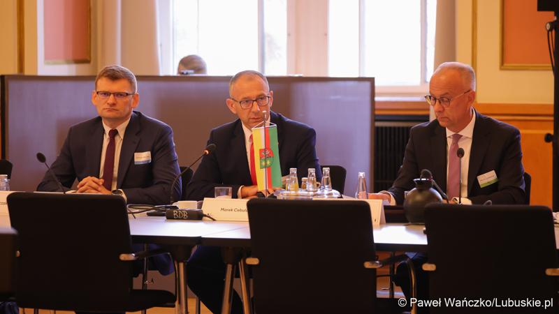 Uczestnicy VIII Szczytu Politycznego Partnerstwa Odry w Berlinie