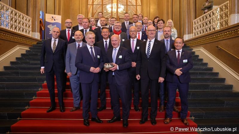 Uczestnicy VIII Szczytu Politycznego Partnerstwa Odry w Berlinie