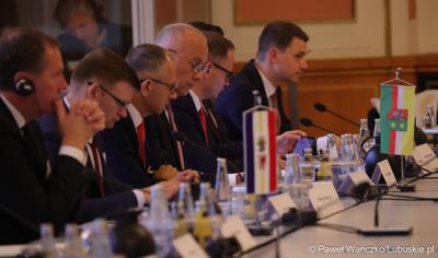 Uczestnicy VIII Szczytu Politycznego Partnerstwa Odry w Berlinie