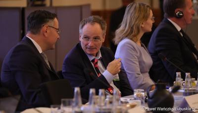 Uczestnicy VIII Szczytu Politycznego Partnerstwa Odry w Berlinie