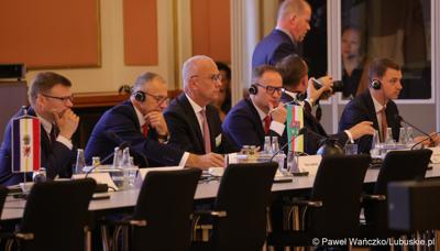 Uczestnicy VIII Szczytu Politycznego Partnerstwa Odry w Berlinie