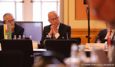 Uczestnicy VIII Szczytu Politycznego Partnerstwa Odry w Berlinie