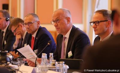 Uczestnicy VIII Szczytu Politycznego Partnerstwa Odry w Berlinie