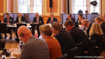 Uczestnicy VIII Szczytu Politycznego Partnerstwa Odry w Berlinie