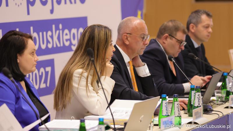 Uczestnicy 6. obrad Komitetu Monitorującego Fundusze Europejskie dla Lubuskiego