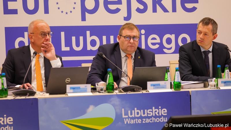 Uczestnicy 6. obrad Komitetu Monitorującego Fundusze Europejskie dla Lubuskiego