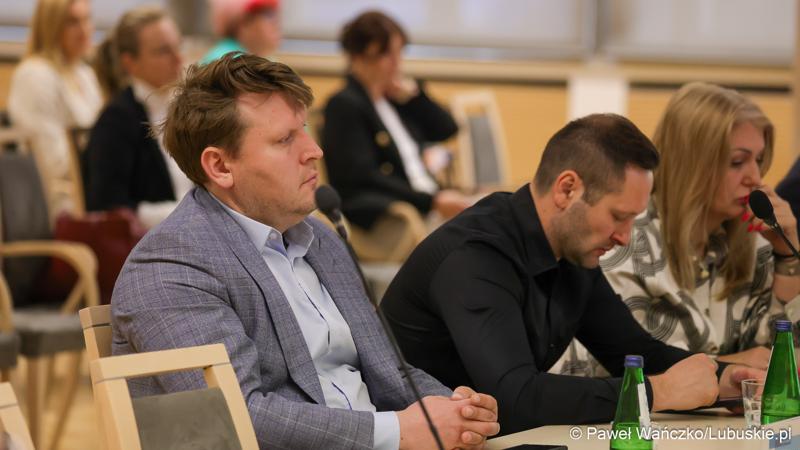 Uczestnicy 6. obrad Komitetu Monitorującego Fundusze Europejskie dla Lubuskiego