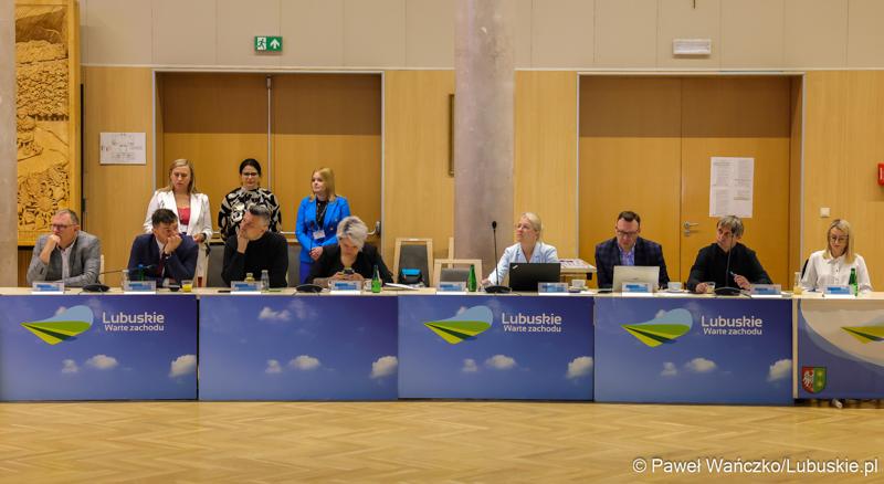 Uczestnicy 6. obrad Komitetu Monitorującego Fundusze Europejskie dla Lubuskiego