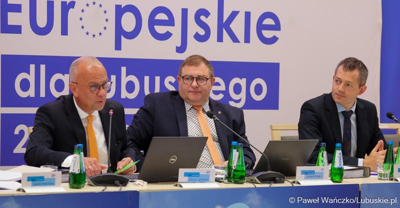 Uczestnicy 6. obrad Komitetu Monitorującego Fundusze Europejskie dla Lubuskiego