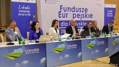 Uczestnicy 6. obrad Komitetu Monitorującego Fundusze Europejskie dla Lubuskiego
