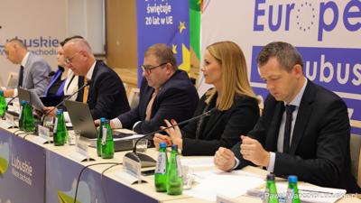 Uczestnicy 6. obrad Komitetu Monitorującego Fundusze Europejskie dla Lubuskiego