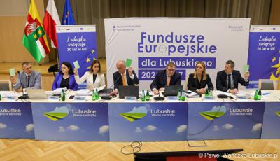 Uczestnicy 6. obrad Komitetu Monitorującego Fundusze Europejskie dla Lubuskiego