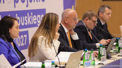 Uczestnicy 6. obrad Komitetu Monitorującego Fundusze Europejskie dla Lubuskiego