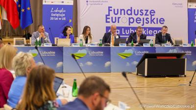 Uczestnicy 6. obrad Komitetu Monitorującego Fundusze Europejskie dla Lubuskiego