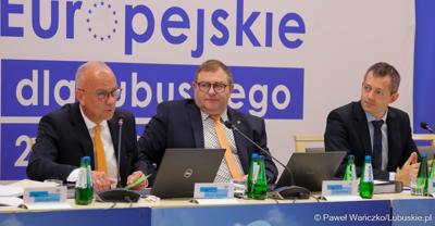 Uczestnicy 6. obrad Komitetu Monitorującego Fundusze Europejskie dla Lubuskiego