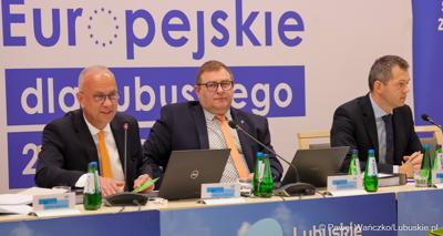 Uczestnicy 6. obrad Komitetu Monitorującego Fundusze Europejskie dla Lubuskiego