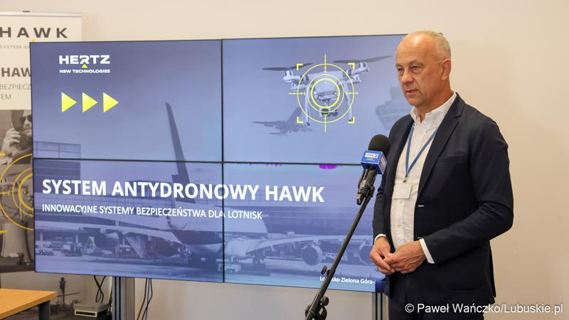 Pokaz systemu antydronowego na lotnisku w Zielonej Górze - Babimoście