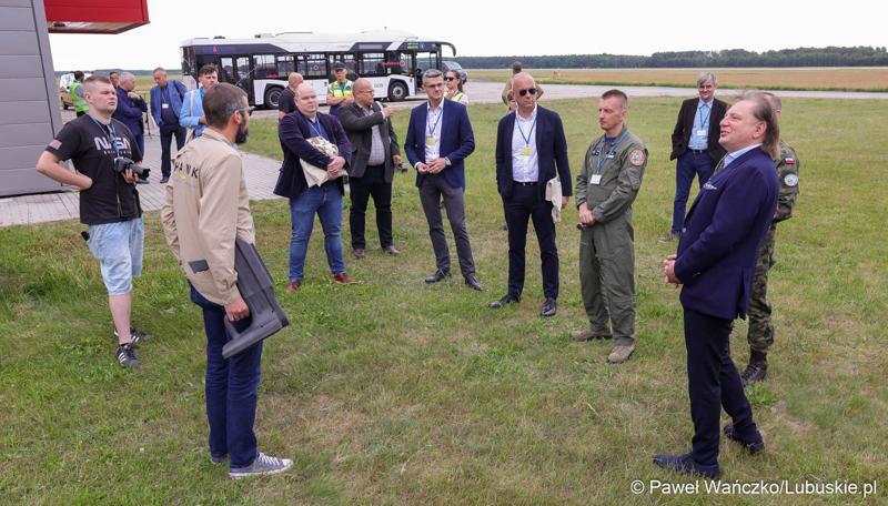 Pokaz systemu antydronowego na lotnisku w Zielonej Górze - Babimoście