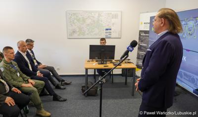  Pokaz systemu antydronowego na lotnisku w Zielonej Górze - Babimoście