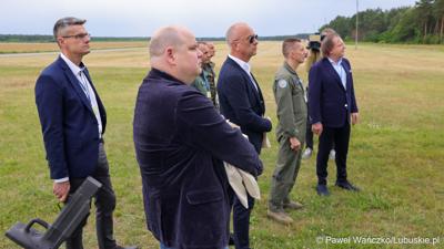  Pokaz systemu antydronowego na lotnisku w Zielonej Górze - Babimoście