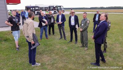  Pokaz systemu antydronowego na lotnisku w Zielonej Górze - Babimoście