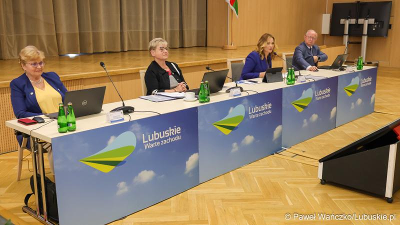 Uczestnicy II zwyczajnej sesji Sejmiku Województwa Lubuskiego