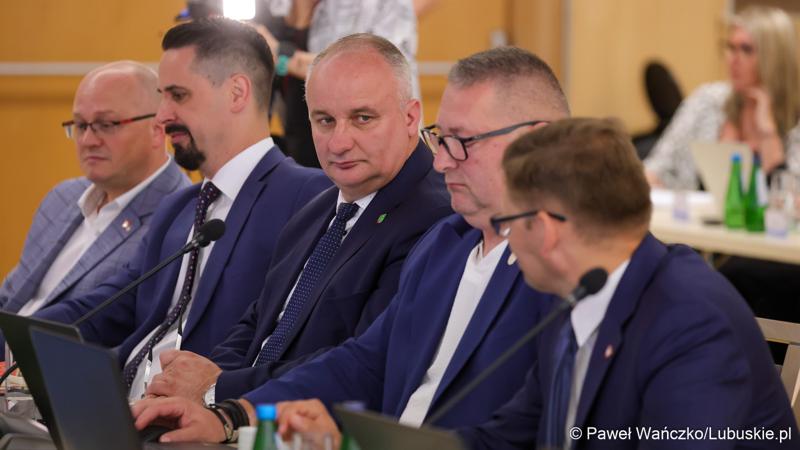 Uczestnicy II zwyczajnej sesji Sejmiku Województwa Lubuskiego