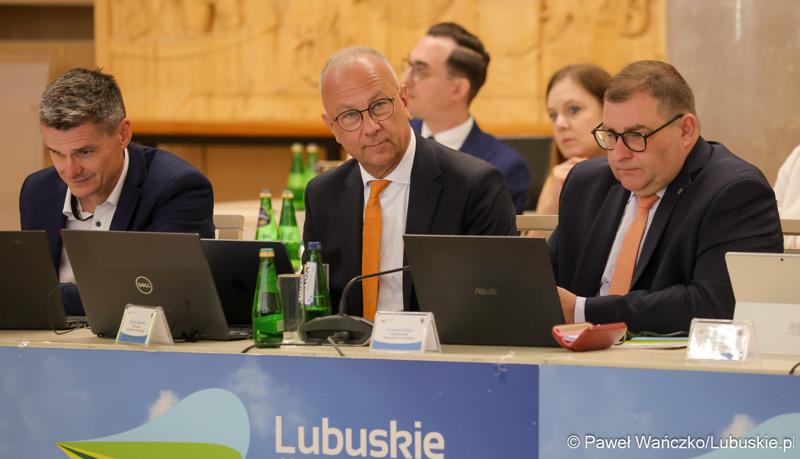 Uczestnicy II zwyczajnej sesji Sejmiku Województwa Lubuskiego