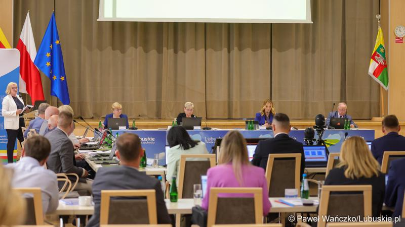 Uczestnicy II zwyczajnej sesji Sejmiku Województwa Lubuskiego