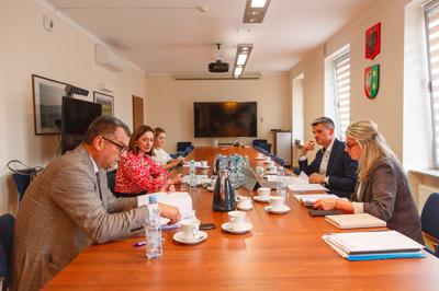 Wicemarszałek Sebastian Ciemnoczołowski uczestniczył w zgromadzeniu Wspólników Lubuskiego Centrum Ortopedii w Świebodzinie