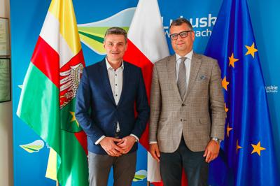 Wicemarszałek Sebastian Ciemnoczołowski uczestniczył w zgromadzeniu Wspólników Lubuskiego Centrum Ortopedii w Świebodzinie