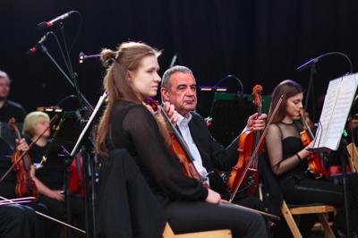 Niesamowity koncert finałowy w wykonaniu Orkiestry Symfonicznej Filharmonii Zielonogórskiej z zaskakującymi atrakcjami