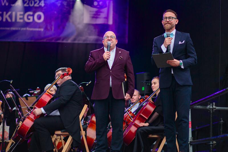 Niesamowity koncert finałowy w wykonaniu Orkiestry Symfonicznej Filharmonii Zielonogórskiej z zaskakującymi atrakcjami