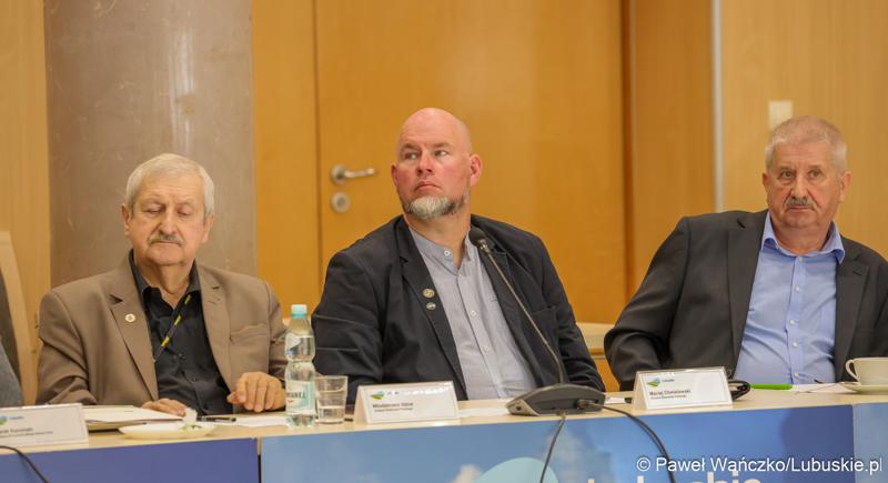 Uczestnicy posiedzenia Wojewódzkiej Rady Dialogu Społecznego w Zielonej Górze