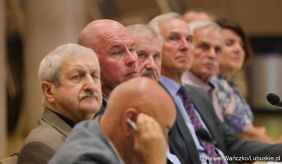 Uczestnicy posiedzenia Wojewódzkiej Rady Dialogu Społecznego w Zielonej Górze