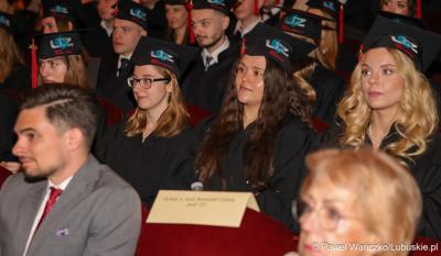 Dyplomatorium czwartego rocznika absolwentów kierunku lekarskiego na Uniwersytecie Zielonogórskim. 