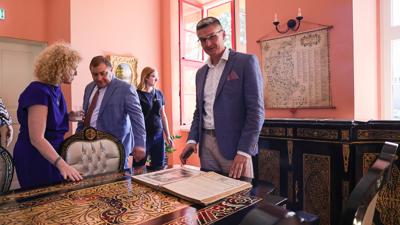 Uroczyste otwarcie zrewitalizowanego Dworu w Muzeum Etnograficznym z Zielonej Górze - Ochli