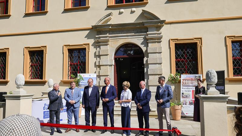 Uroczyste otwarcie zrewitalizowanego Dworu w Muzeum Etnograficznym z Zielonej Górze - Ochli